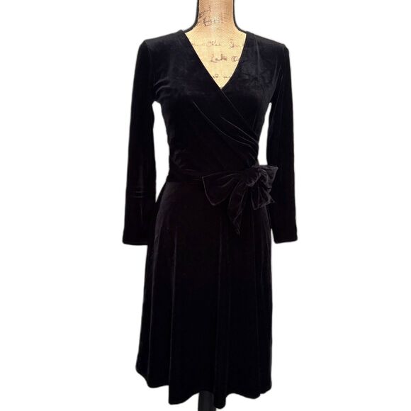Talbots Belted Faux Wrap Dress Black‎ Velvet Holiday Party Chic Size 4 Petite - Picture 1 of 6